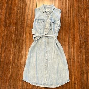 Untuckit chambray sleeveless dress